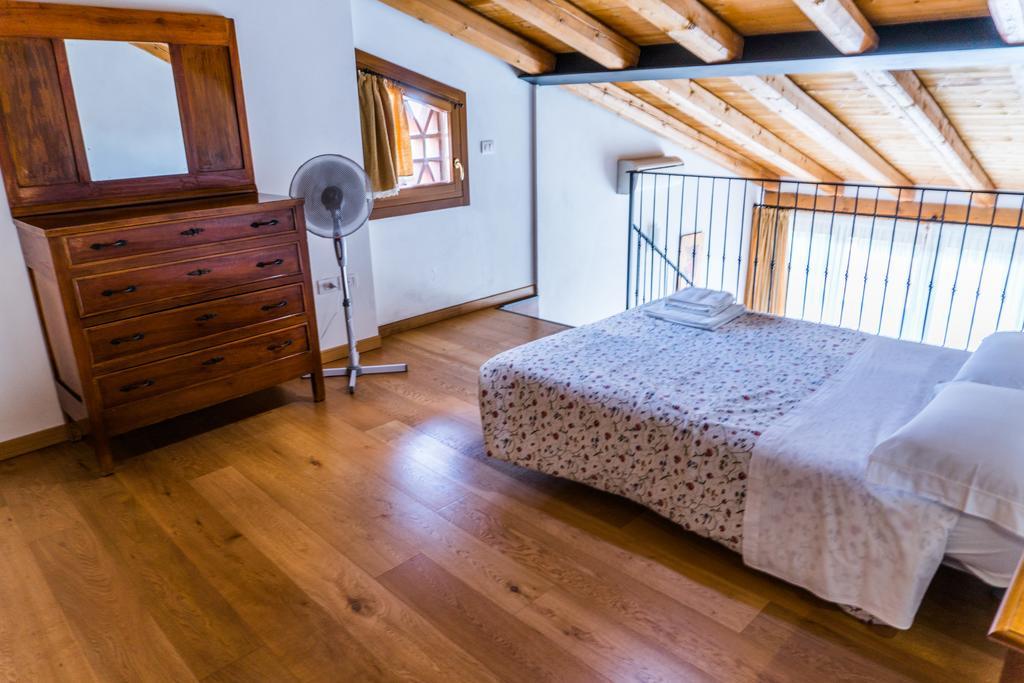 Agriturismo Dai Gobbi Fara Vicentino ภายนอก รูปภาพ